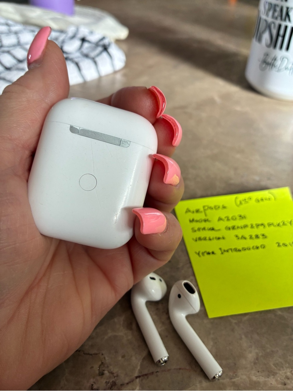 APPLE AIRPODS (2nd Generation) model A2031! Version 3A283! 🎶🎶🎶🎶🎶🎶🍎